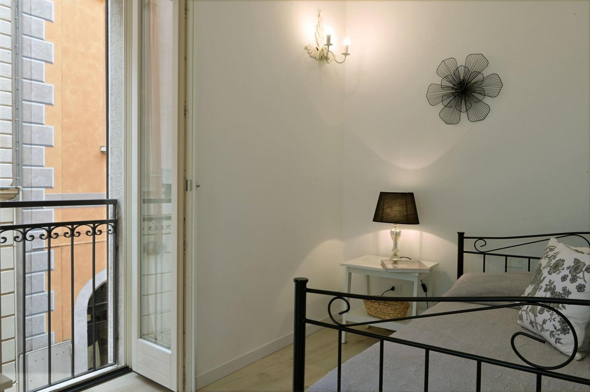 Cavour Apartments Salò Exterior foto